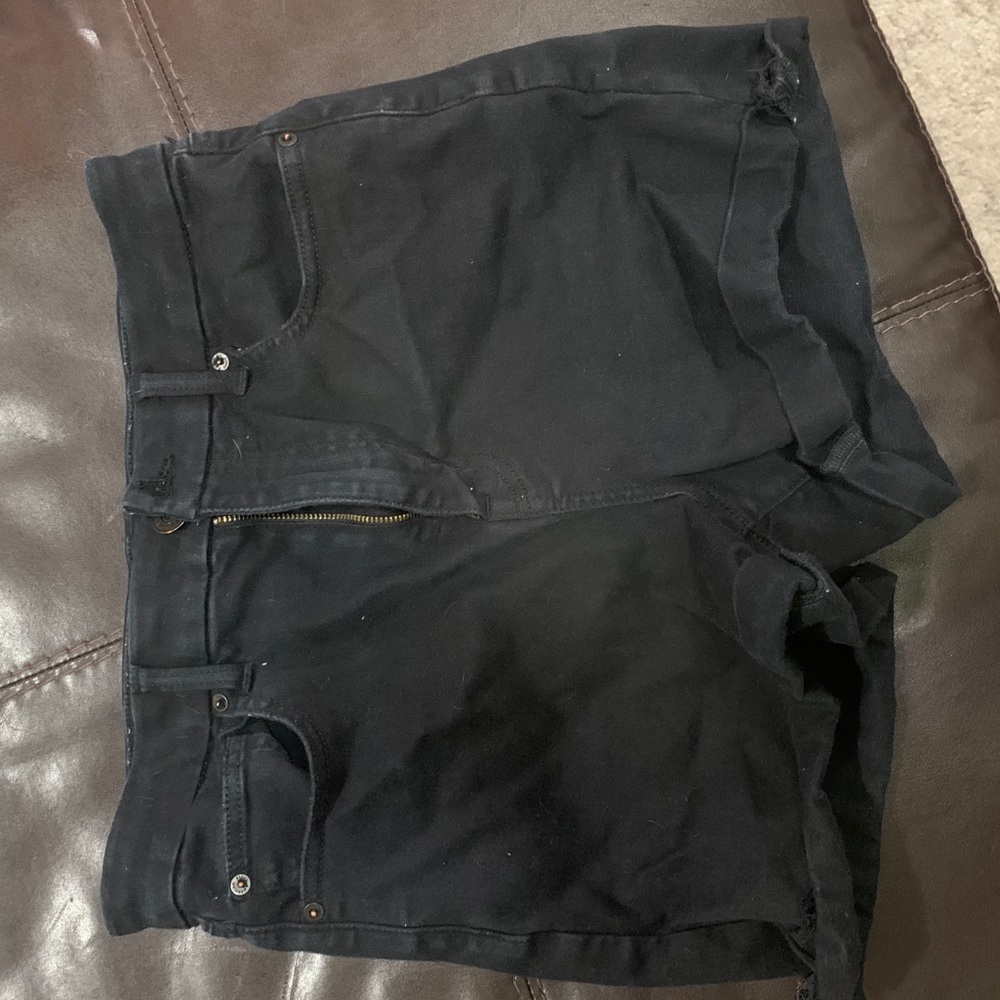 Black jean shorts - Picture 2 of 2